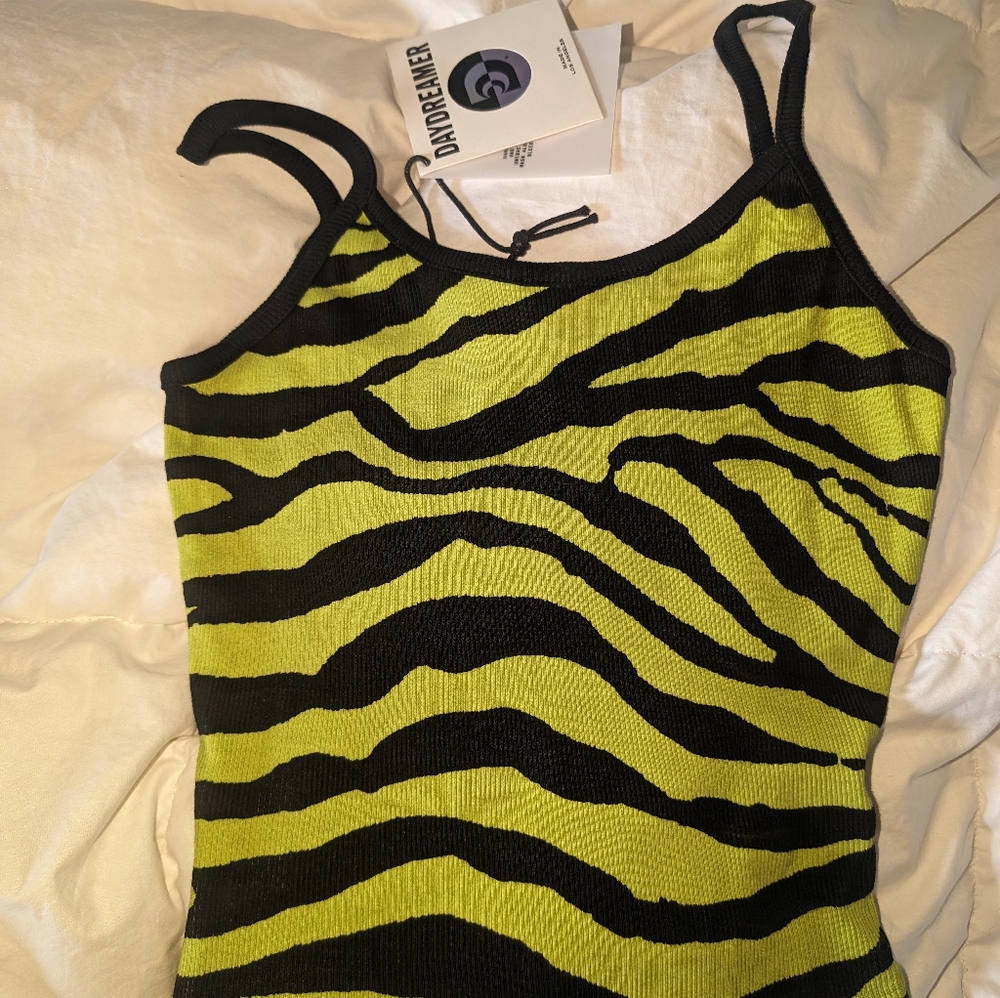 Small-Medium Daydreamer Zebra Tank 💚 & 🖤